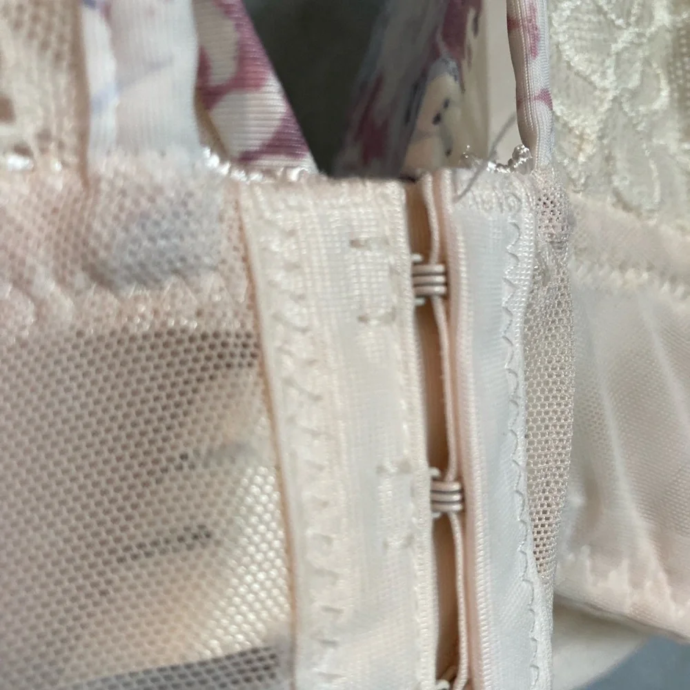 Floral Racerback Padded Sexy Lacey Bra 40D  SIZE: 40D by Jessica Simpson
